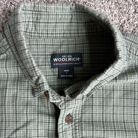 Woolrich Men’s Flannel Button Up Green & Black Plaid Shirt, Size Large - Picture 4 of 9